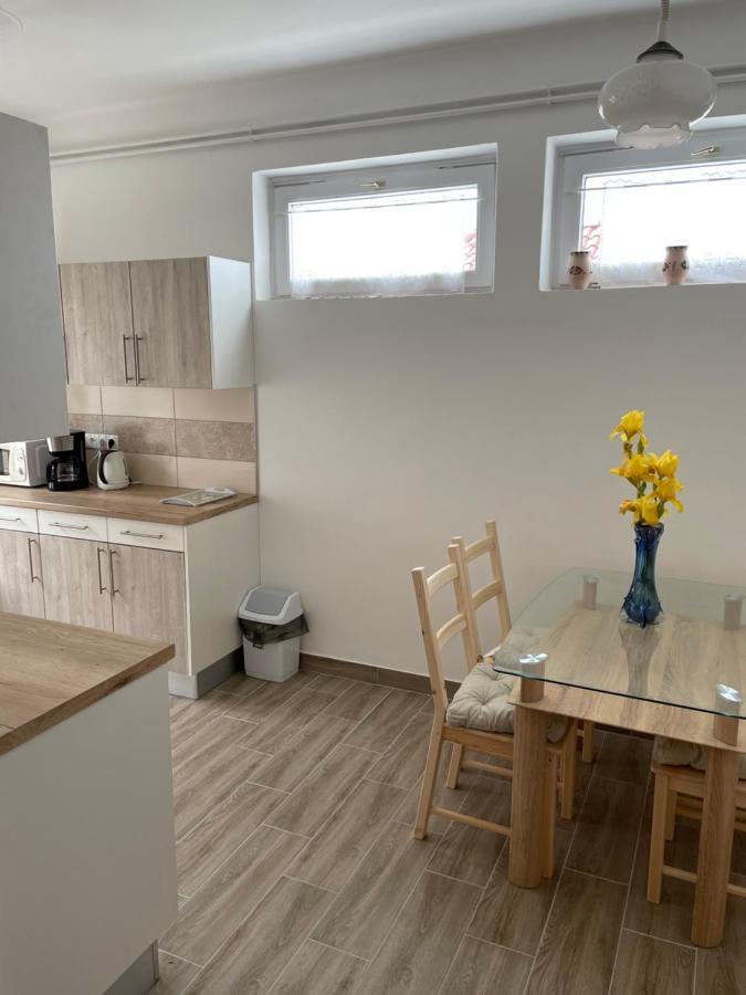 Pingvin Cukraszda Apartman Balatonmáriafürdő Екстериор снимка